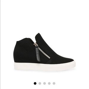 Steve Madden Wedge sneakers